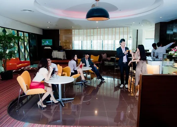 Iyarin@tuk Chang Ratchayothin Hotel 3*