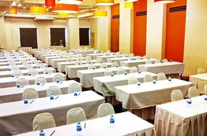 Hotel Iyarin@tuk Chang Ratchayothin 3*