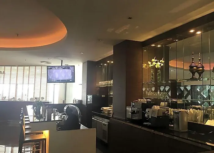Iyarin@tuk Chang Ratchayothin Hotel 3*